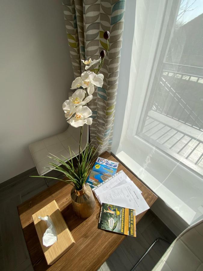 Sulyom Panzio Apartment Tiszafured Bagian luar foto